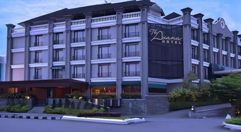 The Axana Hotel Padang  Exterior photo