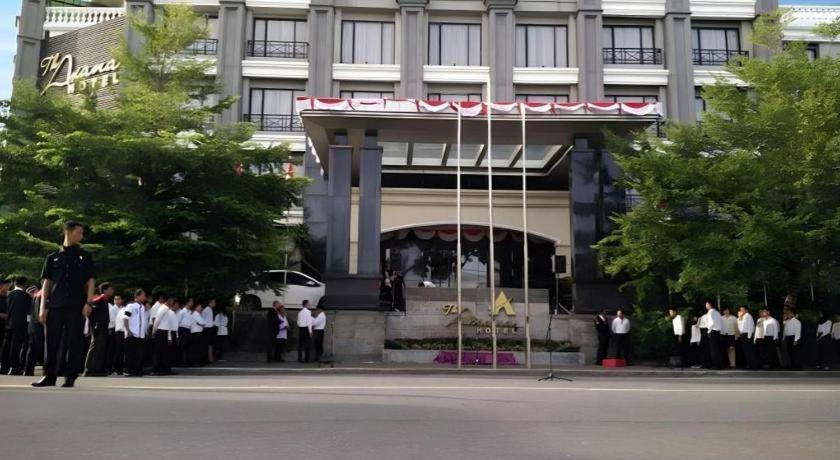 The Axana Hotel Padang  Exterior photo