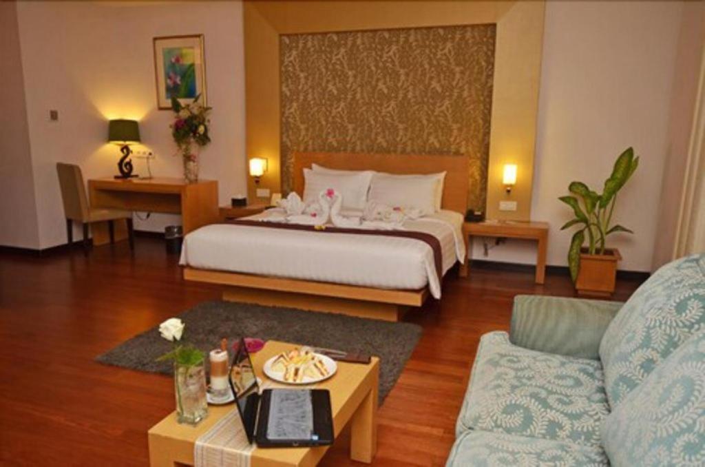 The Axana Hotel Padang  Exterior photo