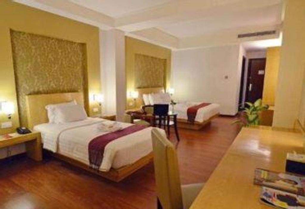 The Axana Hotel Padang  Exterior photo