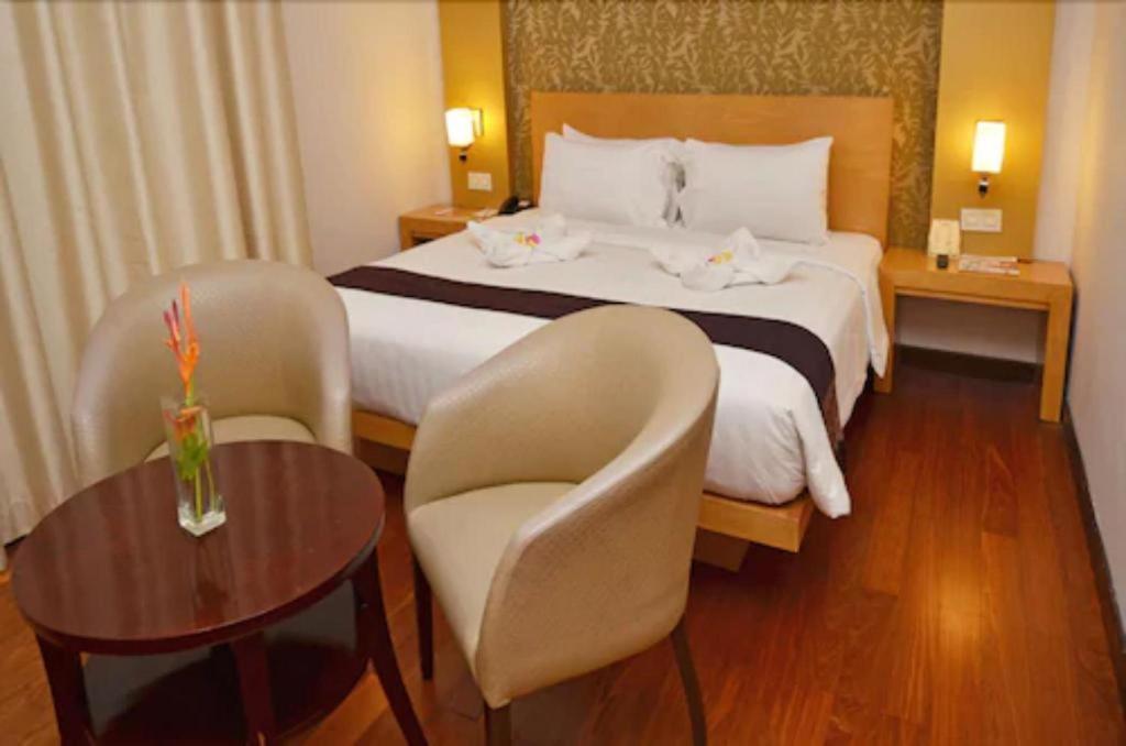 The Axana Hotel Padang  Exterior photo